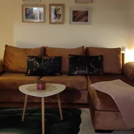 Denny, דירה באניה לוקה